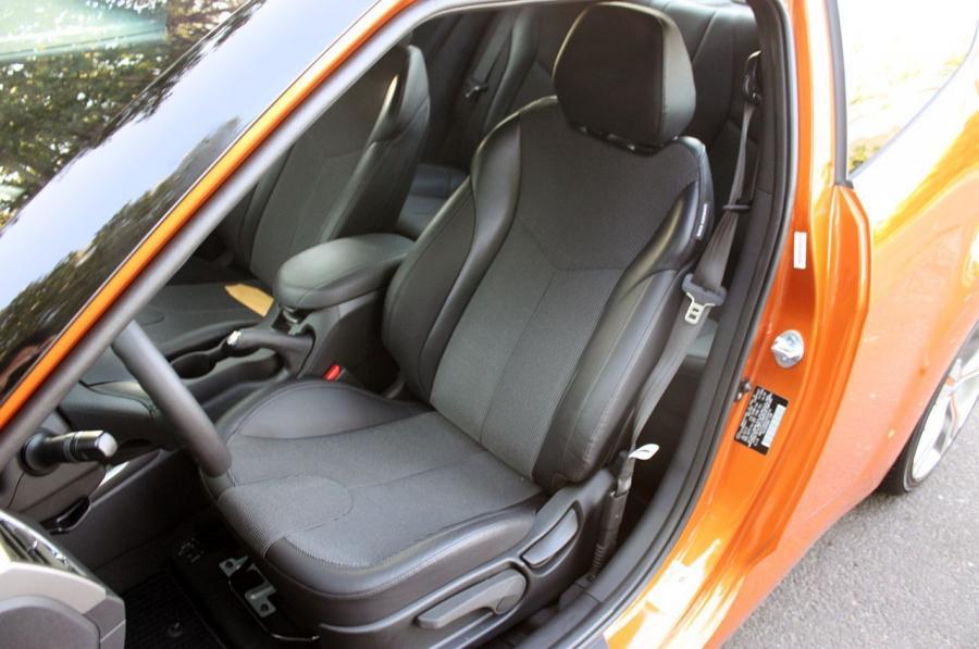  Hyundai Veloster 2011 года  (фото 81 из 184)